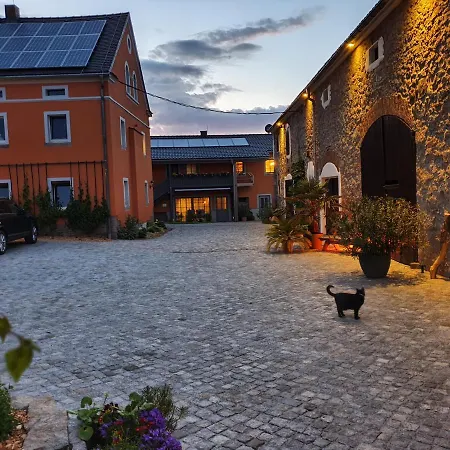 Doberschuetzer Hof *